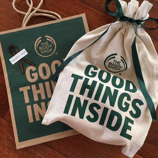 THE BODY SHOP(ザボディショップ)のTHE BODY SHOP ピンクグレープフルーツ ポーチギフト コスメ/美容のボディケア(バスグッズ)の商品写真