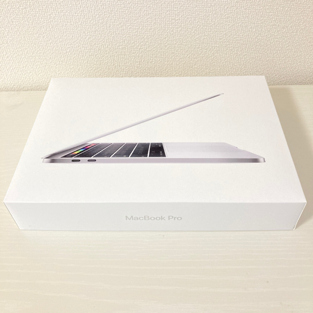 【超美品】MacBook Pro 13inch 2019　シルバー 512GB