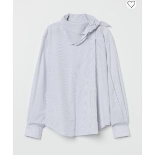 トーガ(TOGA)のh&m toga スカーフディテールコットンブラウス(シャツ/ブラウス(長袖/七分))