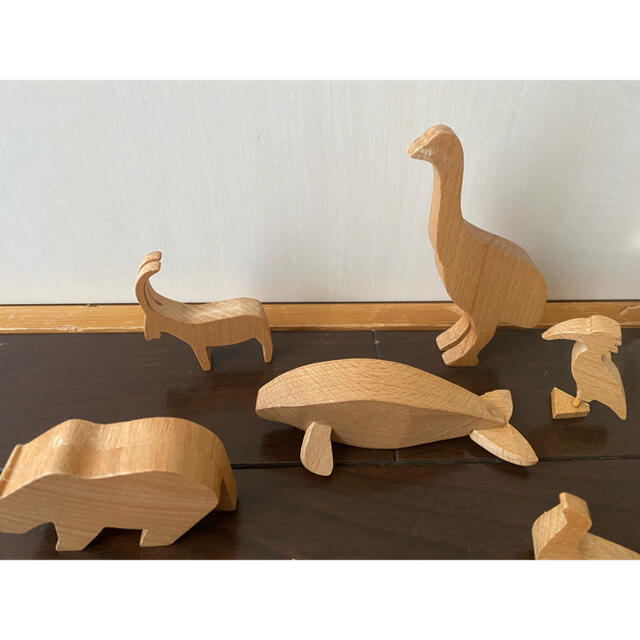 MUJI (無印良品)(ムジルシリョウヒン)の無印良品　廃盤品　絶滅危惧種　木のフィギア　おもちゃ　動物　立体　飾り　置物　 エンタメ/ホビーのおもちゃ/ぬいぐるみ(その他)の商品写真