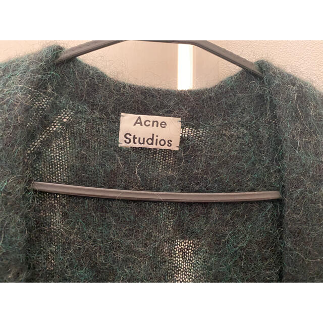 ACNE(アクネ)のACNE アクネストゥディオズ　モヘアカーディガン　グリーン レディースのトップス(カーディガン)の商品写真
