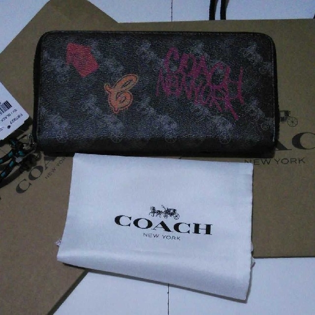 【COACH】 新品 正規品　長財布　 シグネチャー　 馬車柄 ペイント