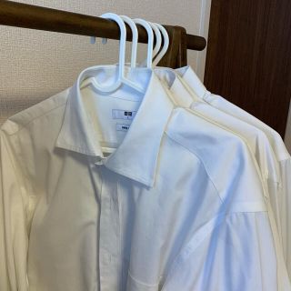 ユニクロ(UNIQLO)のメンズ　カッターシャツ　Lサイズ　５枚　まとめ売り　UNIQLO 使用済(シャツ)