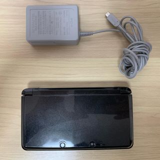 ニンテンドー3DS(ニンテンドー3DS)の【中古】ニンテンドー3DS コスモブラック ACアダプタ付(携帯用ゲーム機本体)