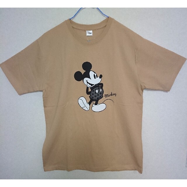 Disney(ディズニー)の新品タグ付★Mickey Mouse★Tシャツ★ベージュ★L レディースのトップス(Tシャツ(半袖/袖なし))の商品写真