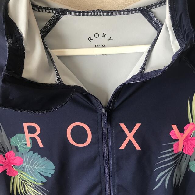 Roxy(ロキシー)の⭐️K様専用⭐️Roxy ラッシュパーカー Sサイズ 紺 レディースの水着/浴衣(水着)の商品写真