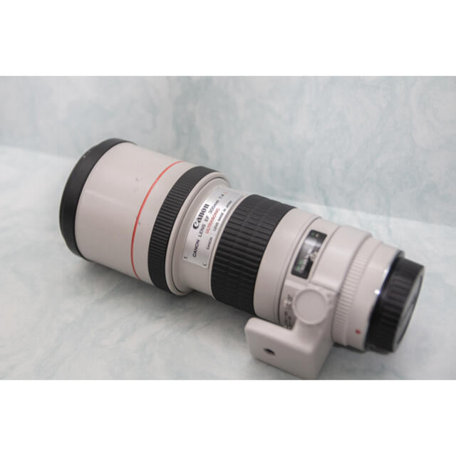 Canon(キヤノン)のCanon EF300mm F4L USM スマホ/家電/カメラのカメラ(レンズ(単焦点))の商品写真