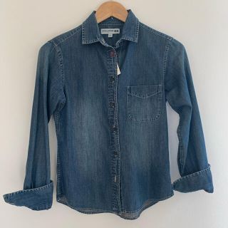 ユニクロ(UNIQLO)のユニクロ　デニム シャツ　インディゴ　S 新品未使用(シャツ/ブラウス(長袖/七分))