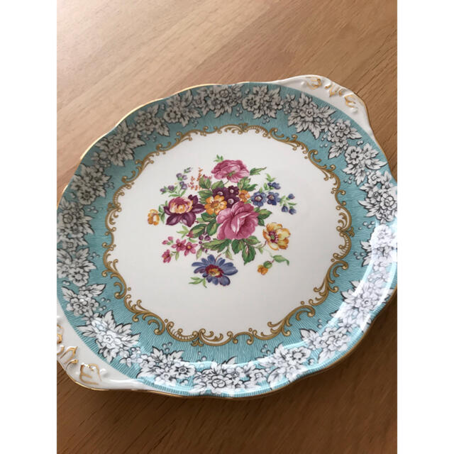 ROYAL ALBERT(ロイヤルアルバート)のまぁ様専用！ Royal Albert  ロイヤルアルバート エンチャントメント インテリア/住まい/日用品のキッチン/食器(食器)の商品写真