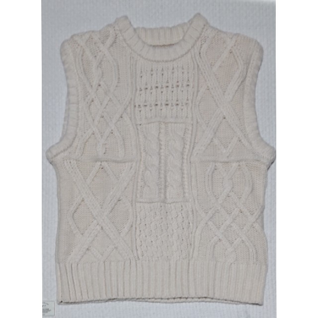 TODAYFUL(トゥデイフル)のTODAYFUL Kable Knit Vest ケーブルニットベスト  レディースのトップス(ベスト/ジレ)の商品写真