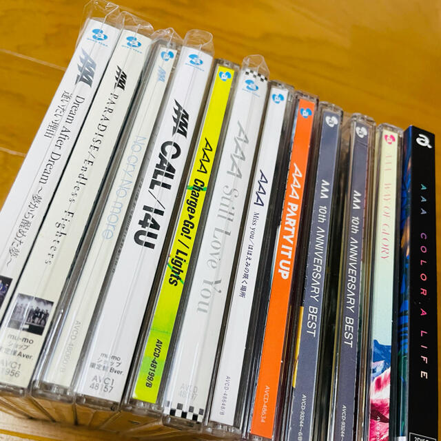 AAA(トリプルエー)のAAA CD  アルバムシングル  値下げしました！ エンタメ/ホビーのCD(ポップス/ロック(邦楽))の商品写真