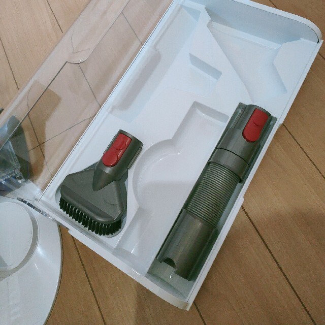 Dyson(ダイソン)のdyson v10 スマホ/家電/カメラの生活家電(掃除機)の商品写真