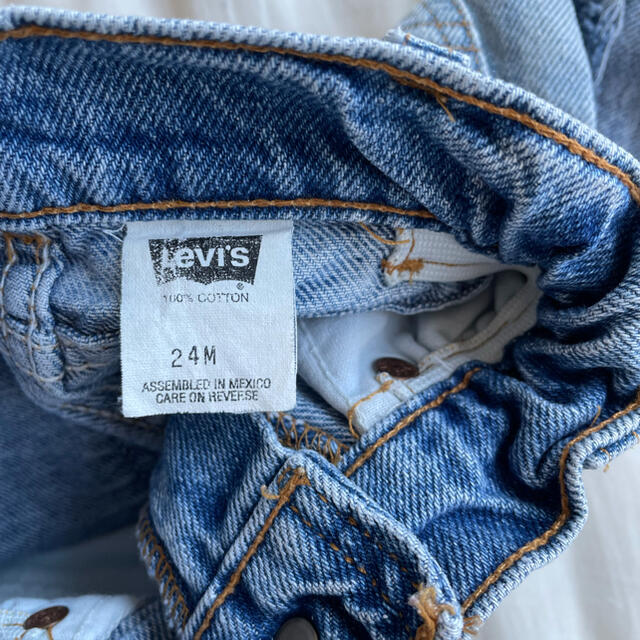 Levi's(リーバイス)のLevi's ショートデニム キッズ/ベビー/マタニティのベビー服(~85cm)(パンツ)の商品写真