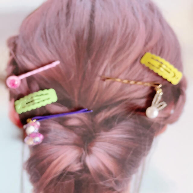 cuteくまちゃんレジン入りヘアピンセット ハンドメイドのアクセサリー(ヘアアクセサリー)の商品写真