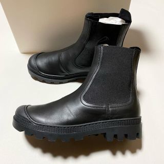 ロエベ(LOEWE)の新品未使用！送料込み★LOEWE★leather chelsea boots(ブーツ)