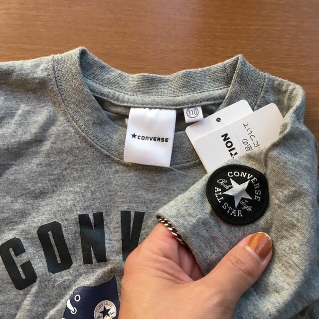 CONVERSE(コンバース)のTシャツ　110 キッズ/ベビー/マタニティのキッズ服男の子用(90cm~)(Tシャツ/カットソー)の商品写真