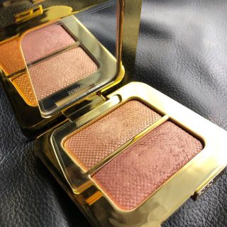 トムフォード(TOM FORD)のトムフォード　シアーハイライティングデュオ　リフレクツギルド01 フェースパウダ(フェイスパウダー)