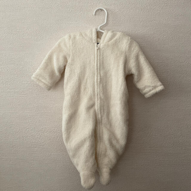 babyGAP(ベビーギャップ)の専用！美品　クマ　ロンパース　モコモコ　カバーオール　60 キッズ/ベビー/マタニティのベビー服(~85cm)(ジャケット/コート)の商品写真