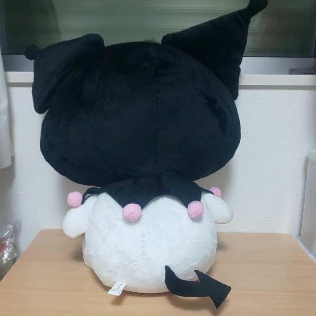 クロミ BIGぬいぐるみ エンタメ/ホビーのおもちゃ/ぬいぐるみ(キャラクターグッズ)の商品写真