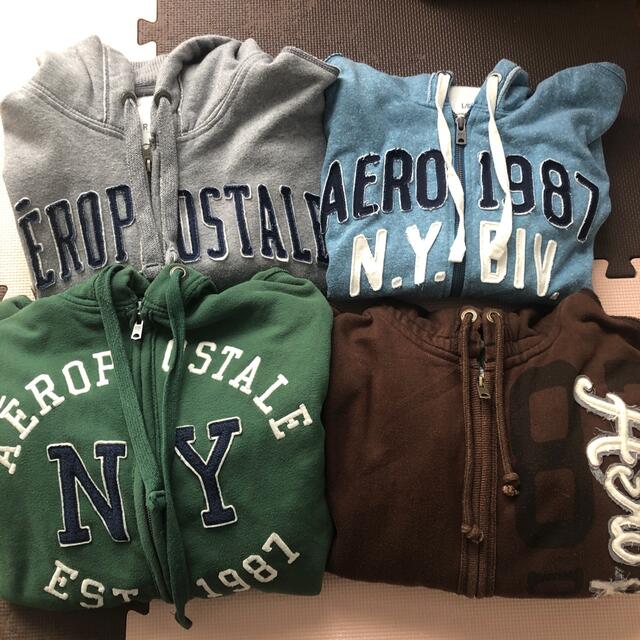 AEROPOSTALE(エアロポステール)のエアロポステール★AERO POSTALE ジップパーカー4点セット　USED メンズのトップス(パーカー)の商品写真