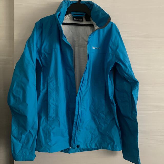 MARMOT(マーモット)のmarmot ナイロンブルゾン収納フード有　レディースsizeS  新品❗️ スポーツ/アウトドアのアウトドア(登山用品)の商品写真