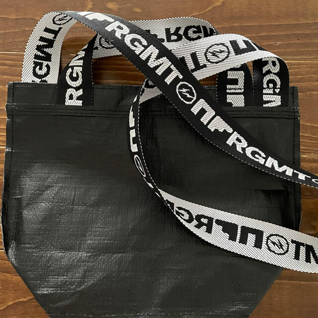 FRAGMENT(フラグメント)のほぼ新品　NFRAGMENT ミニショルダー 藤原ヒロシ サカナクション メンズのバッグ(ショルダーバッグ)の商品写真