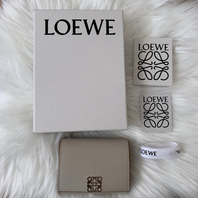 LOEWE アナグラム トライフォールド 6cc ウォレット