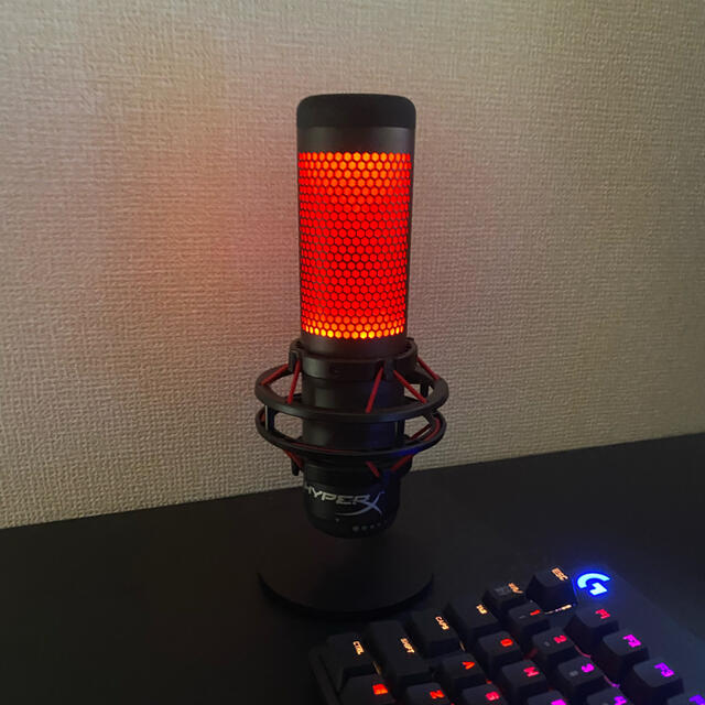 コンデンサーマイクHyperX QuadCast スタンドアロンマイク ストリーマー