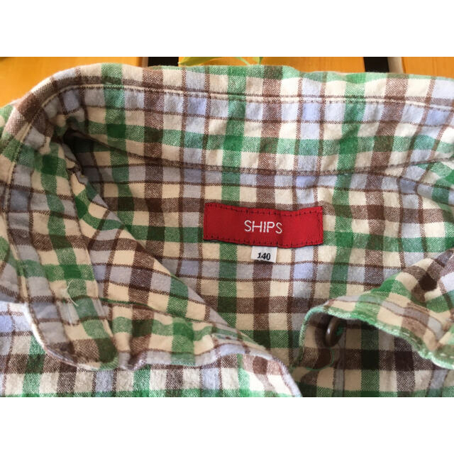 SHIPS(シップス)の❤️シップス　長袖シャツ　チェックシャツ 140cm SHIPS❤️ キッズ/ベビー/マタニティのキッズ服女の子用(90cm~)(Tシャツ/カットソー)の商品写真