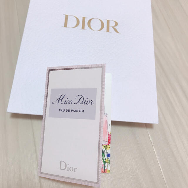 Dior(ディオール)のミスディオール オードゥパルファン 1ml コスメ/美容のキット/セット(サンプル/トライアルキット)の商品写真