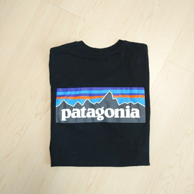 patagonia(パタゴニア)のpatagonia パタゴニア Tシャツ  XSサイズ 黒 ブラック レディースのトップス(Tシャツ(半袖/袖なし))の商品写真