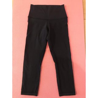 ルルレモン(lululemon)のlululemon クロップド　サイズ4(ヨガ)