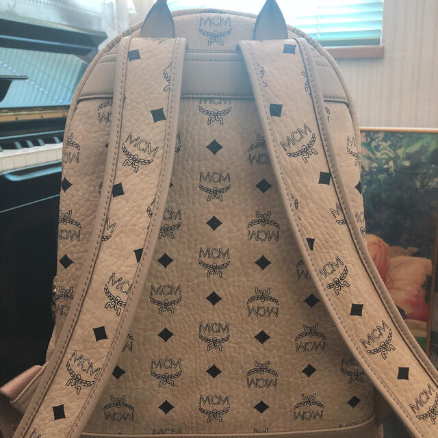 MCM - 最終値下げ MCM リュック small medium ベージュ 早い者勝ちの