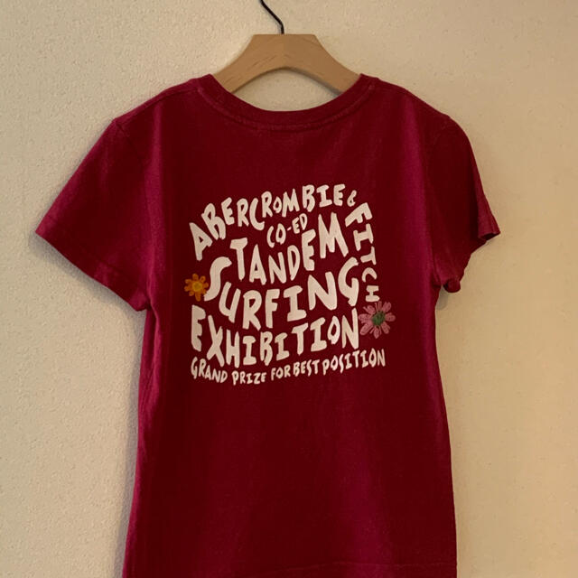 Abercrombie&Fitch(アバクロンビーアンドフィッチ)のAbercrombie & Fitch レディースＴシャツ レディースのトップス(Tシャツ(半袖/袖なし))の商品写真