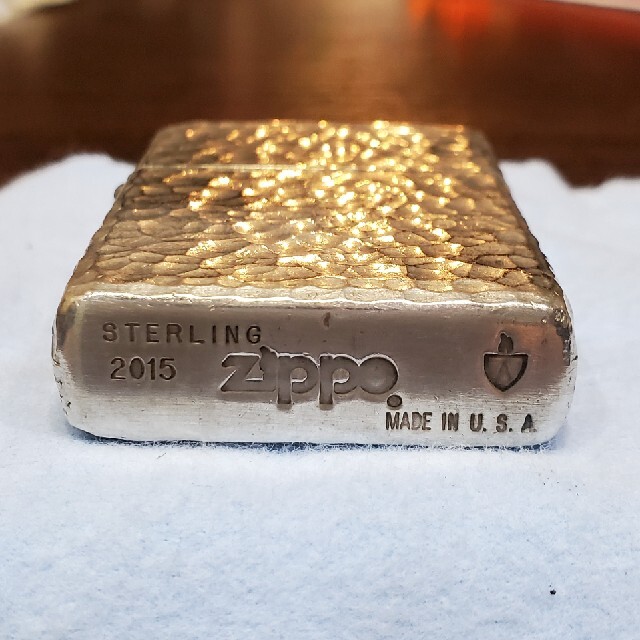 ZIPPO(ジッポー)のZippo スターリングシルバー・アーマーケース仕様  オイルライター メンズのファッション小物(タバコグッズ)の商品写真