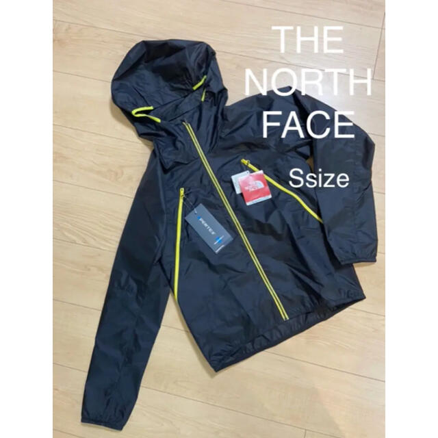 THE NORTH FACE ナイロンパーカー