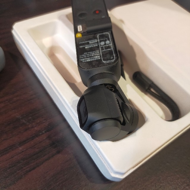 DJI OSMO POCKET ポケット ジンバル スマホ/家電/カメラのカメラ(ビデオカメラ)の商品写真