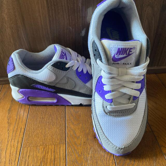 NIKE AIR MAX