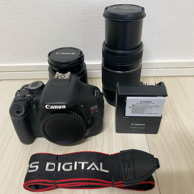 ☆良品☆ Canon EOS Kiss X5 ダブルズームレンズキット - デジタル一眼