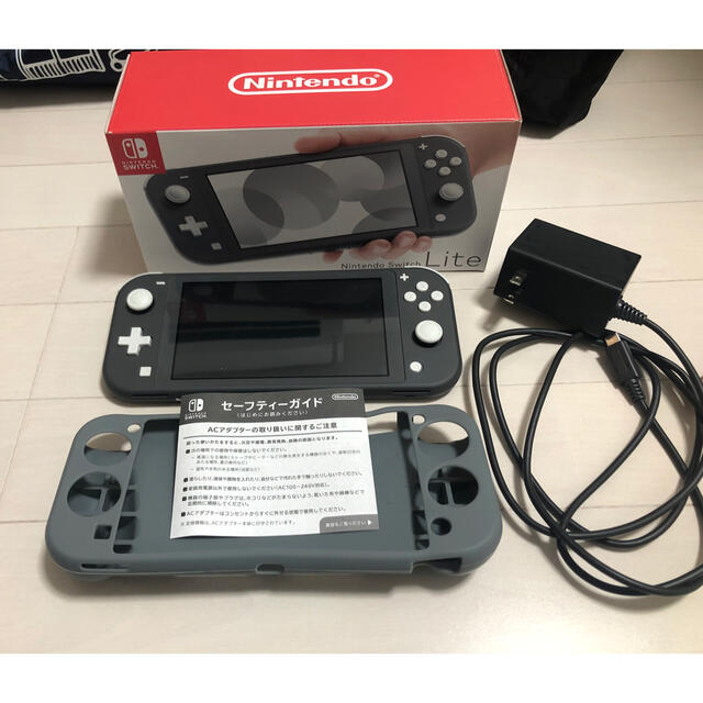Nintendo Switch Lite グレー　シリコンカバー付
