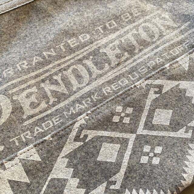 PENDLETON(ペンドルトン)のペンドルトン　メルトンクラッチバッグ　グレー レディースのバッグ(クラッチバッグ)の商品写真