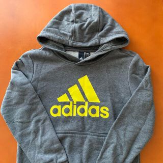 アディダス(adidas)のKIDS パーカー　グレー　140(ジャケット/上着)