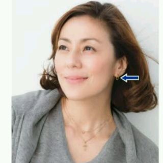 CM ドラマ使用 美品 AHKAH 人気 フレンチロープピアス