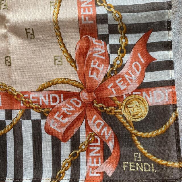 FENDI(フェンディ)のハンカチ　フェンディ　FENDI レディースのファッション小物(ハンカチ)の商品写真