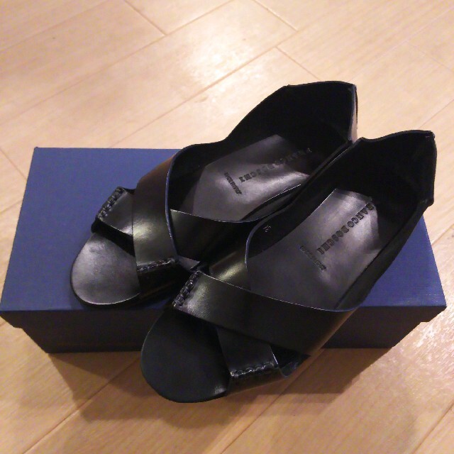 BEARDSLEY(ビアズリー)のビアズリー　FRANCO BOSCHI サンダル ブラック レディースの靴/シューズ(サンダル)の商品写真