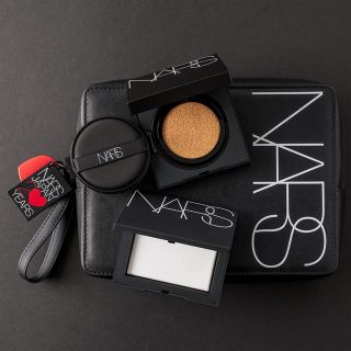 ナーズ(NARS)の値下げ！NARS 20周年ノベルティ　ポーチ(ポーチ)