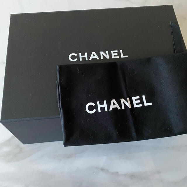 CHANEL(シャネル)のシャネル　フラップバック レディースのバッグ(ショルダーバッグ)の商品写真