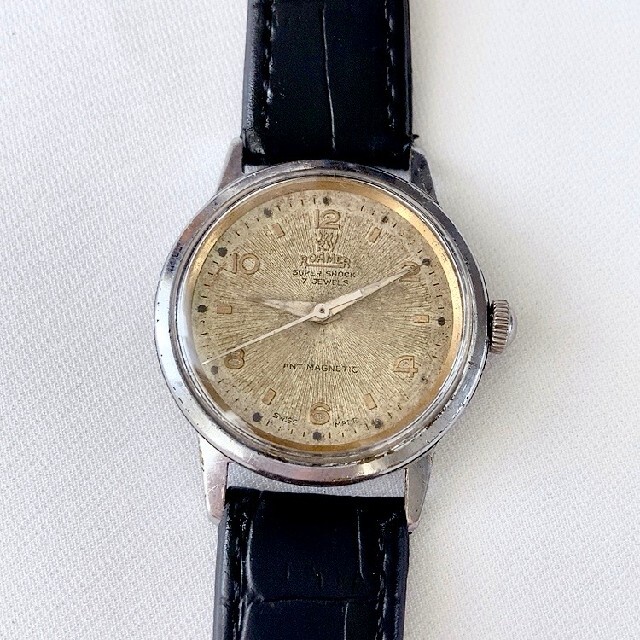 スイス製 稼動品 稀少の通販 by かっつん's shop｜ラクマ ROAMER ビンテージ 17石メンズ手巻き腕時計 定番国産