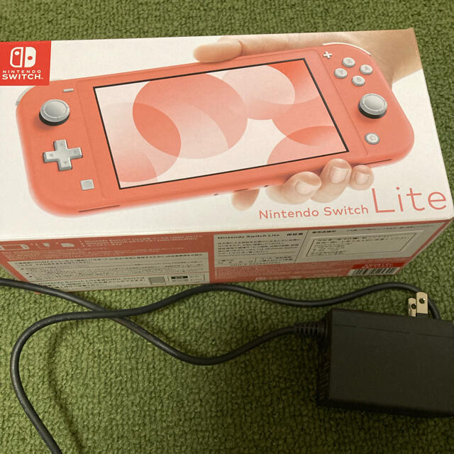 Nintendo Switch(ニンテンドースイッチ)のNintendo Switch Light  エンタメ/ホビーのゲームソフト/ゲーム機本体(家庭用ゲーム機本体)の商品写真