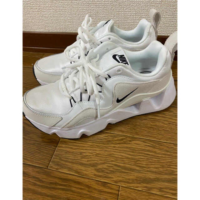 ナイキ NIKE スニーカー RYZ365  23.5レディース